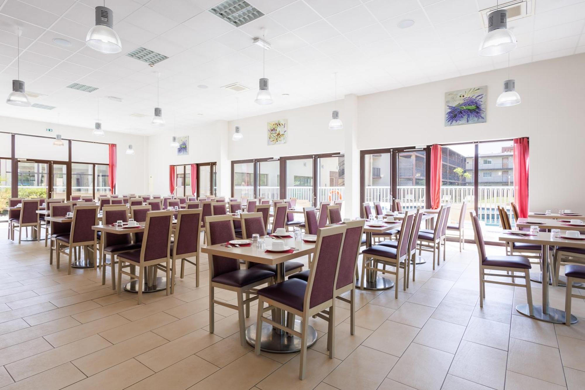 Residhotel Residence Pont Du Gard Ремулен Экстерьер фото